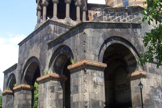 Фото экскурсии - Средневековая Армения и горный дух: Амберд, озеро Кари, Мугни и Аллея букв - 7