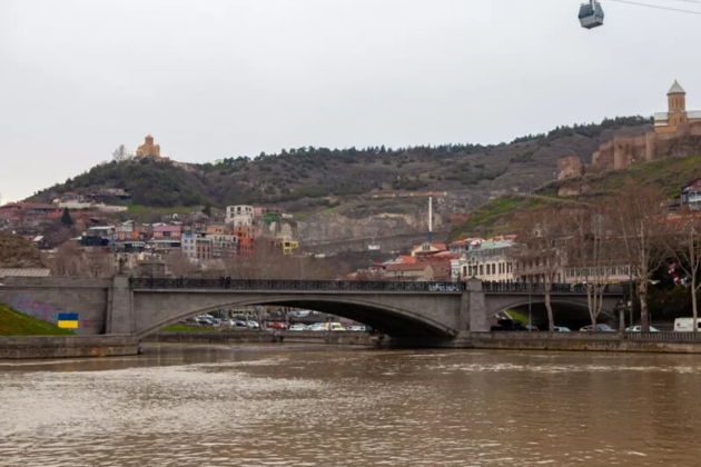 Фото экскурсии - Прогулка на кораблике по реке Куре с экскурсией - 1