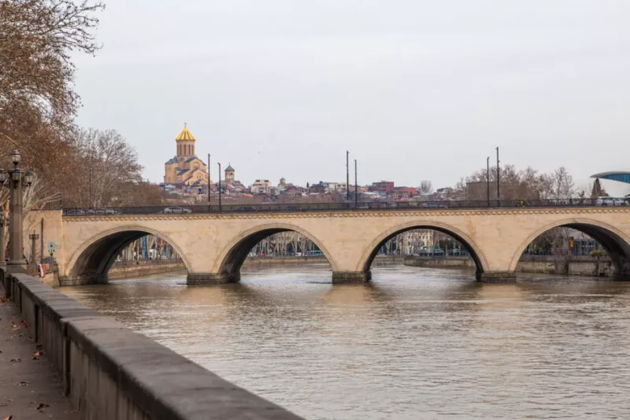 Фото экскурсии - Прогулка на кораблике по реке Куре с экскурсией - 5