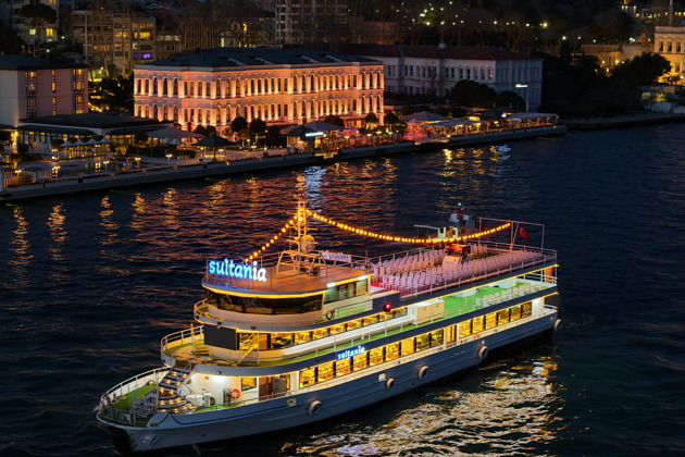 Фото - экскурсия: Незабываемый вечер в центре Стамбула ужин во время прогулки по Босфору
