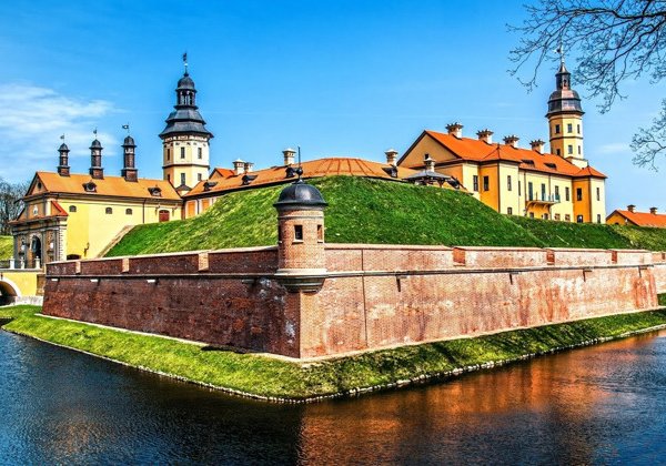 В Несвижский и Мирский замок через Великое княжество «Сула»