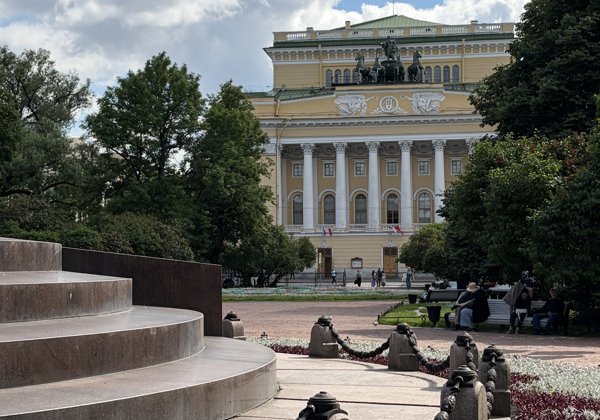 Театральный Петербург