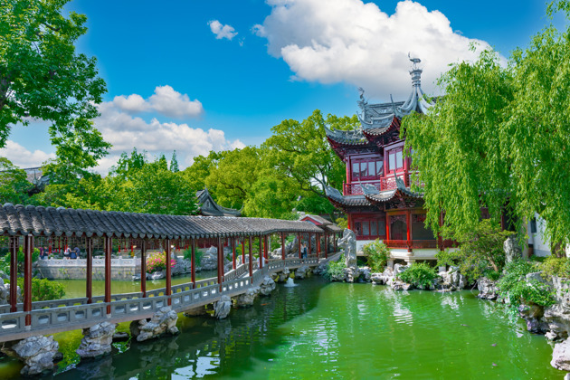 Фото - экскурсия: Исследуйте сад Юй: погружение в эстетику и традиции китайского садового искусства