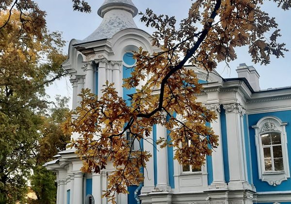 Смольный за 300 лет: от Смольного двора до убийства Кирова - фото 2