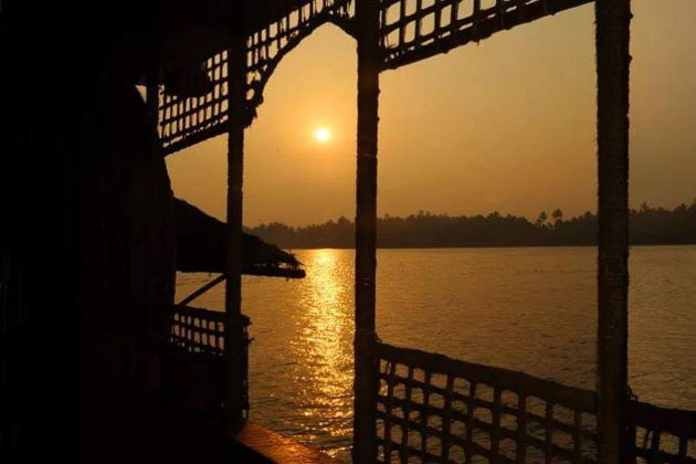 Фото экскурсии - Арендуй плавучий дом для незабываемого круиза - 13