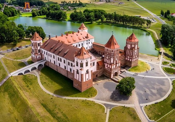 Замки, крепости и Беловежская пуща: трёхдневный тур по Беларуси - фото 1