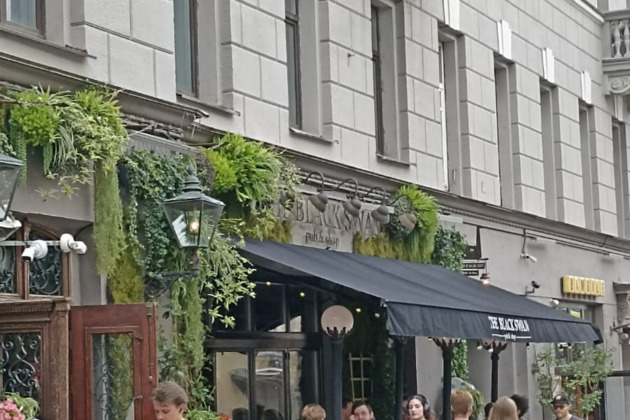 Фото - экскурсия: Прогуляйтесь по Ивановской горке и Солянке с их узкими улочками, потаенными двориками и стильными кафе