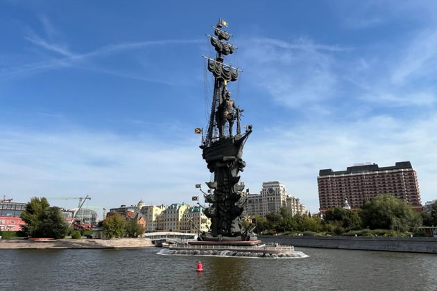 Фото экскурсии - Прогулка на яхте флотилии Рэдиссон по главной улице Москвы доступна круглый год - 6