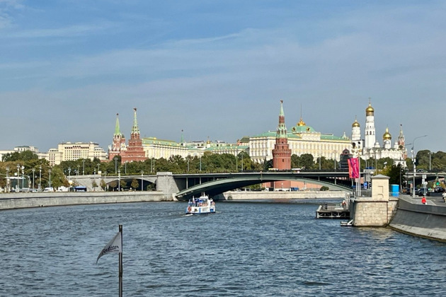 Фото - экскурсия: Прогулка на яхте флотилии Рэдиссон по главной улице Москвы доступна круглый год