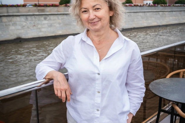 "По самой главной улице Москвы" - круглогодичная речная экскурсия на яхте флотилии "Рэдиссон" - фото 1