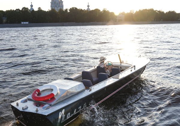 Ночная водная экскурсия «Разводные мосты» Санкт-Петербурга - фото 4