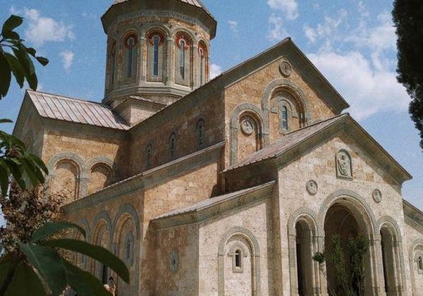 Цинандали — история княжеского поместья и посещение Сигнаги с дегустацией - фото 2