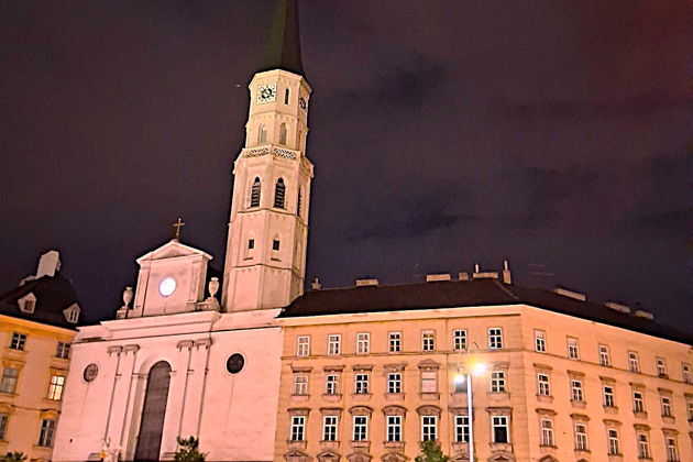 Фото экскурсии - Вечерняя Вена: магия дворцов и старинных улочек в ночных огнях - 5