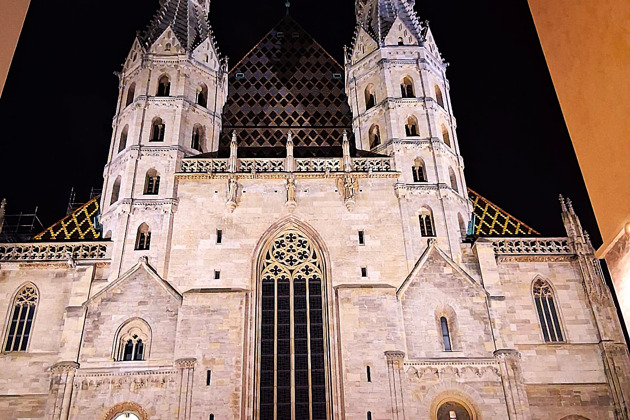 Фото - экскурсия: Вечерняя Вена: магия дворцов и старинных улочек в ночных огнях