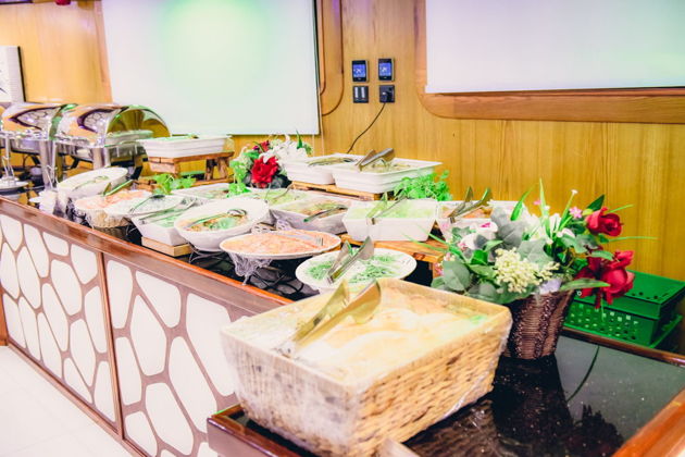 Фото экскурсии - Встреча Нового 2026 года на роскошной яхте Desert Rose - 6