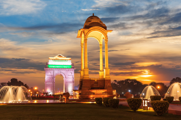 Пересадка в Дели: Увидеть пустой многомиллионный город на авто (ночь/утро)