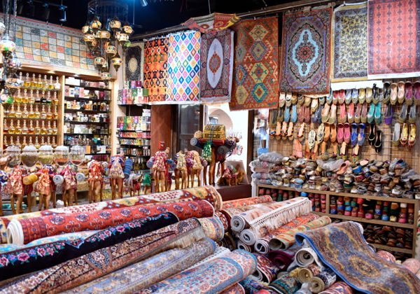 Гастрономический тур по рынку Flavors of Arabia с дегустацией и ужином - фото 1