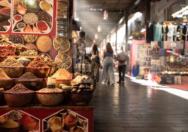 Гастрономический тур по рынку Flavors of Arabia с дегустацией и ужином