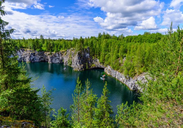 В мини-группе по Карелии: Рускеала, Мраморный каньон и водопады