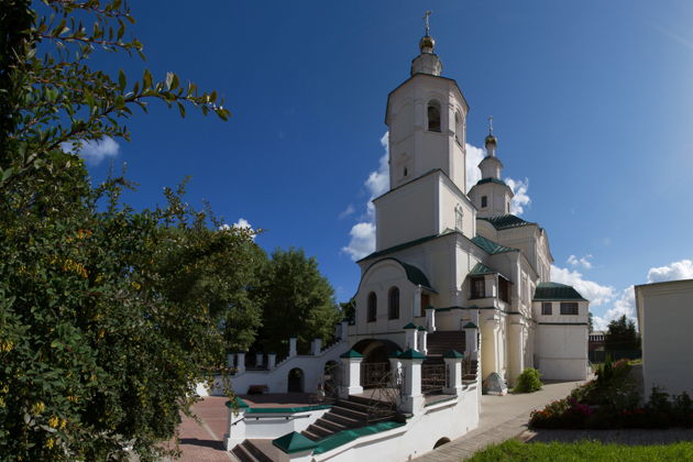 Фото экскурсии - Смоленск прогулка по старинным церквям могучим стенам крепости и летописи города защитника - 8