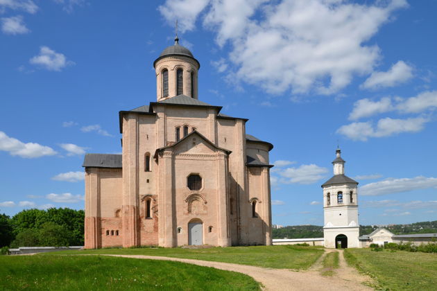 Фото экскурсии - Смоленск прогулка по старинным церквям могучим стенам крепости и летописи города защитника - 11