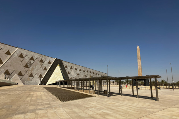 Фото - экскурсия: От древних реликвий к современным шедеврам: сокровища Египта в музеях Старого и Нового Каира