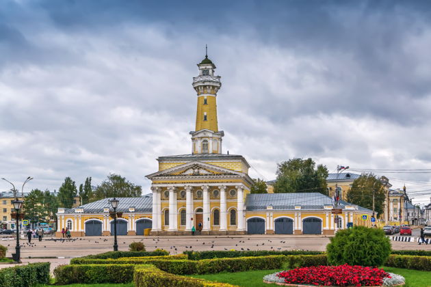 Фото экскурсии - Поездка на винтажном авто по улицам Костромы - 5