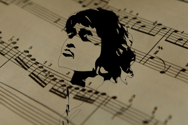 Фото - экскурсия: Отправляйся на мобильный квест-экскурсию по ленинградскому андеграунду с таинственной мелодией