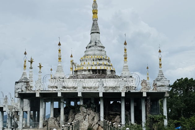 Фото экскурсии - В небесах парят пагоды Сурат Тхани на высоте 300 метров - 2