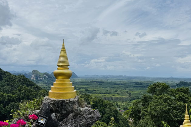 Фото экскурсии - В небесах парят пагоды Сурат Тхани на высоте 300 метров - 5