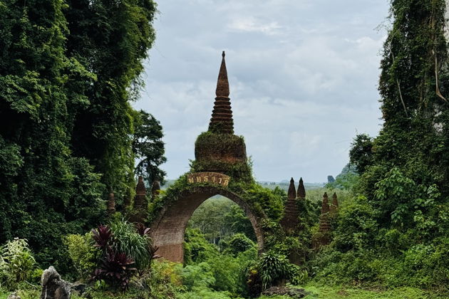 Фото экскурсии - В небесах парят пагоды Сурат Тхани на высоте 300 метров - 9