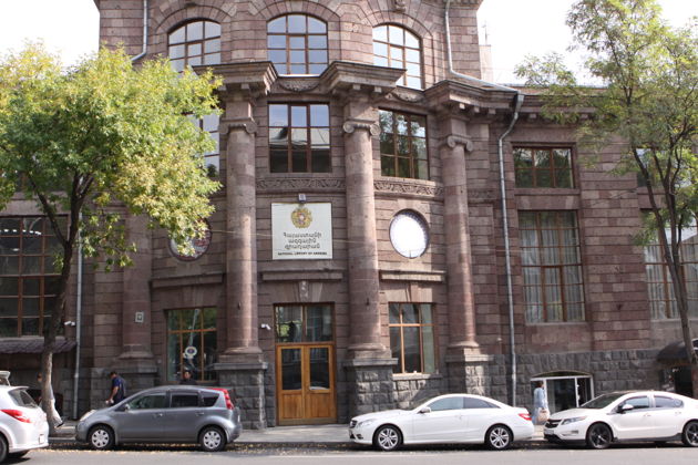 Фото экскурсии - Советский модернизм Еревана: авторская прогулка с художником-авангардистом - 6