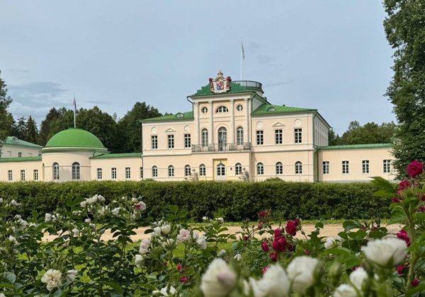 Роскошь усадьбы князей Куракиных — Иосифо-Волоцкий монастырь