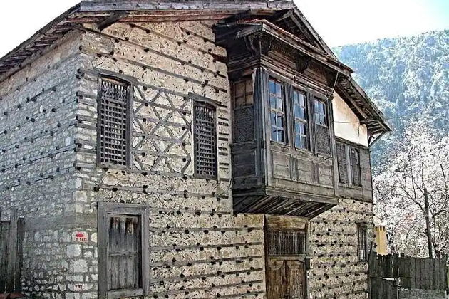 Фото экскурсии - Исследуем пещеру Алтынбешик и посещаем деревню Ормана - 4