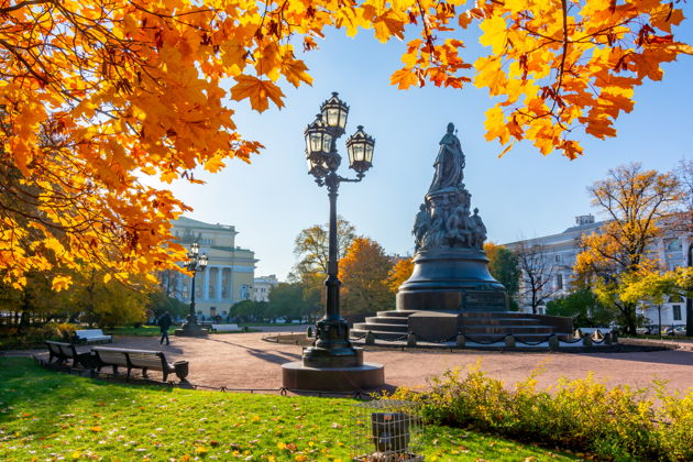 Фото экскурсии - Исследуем парадный Петербург: знакомство с ключевыми достопримечательностями города - 1