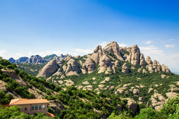 Фото экскурсии - Посетите монастырь Монсеррат с Черной Мадонной и парк Лабиринт - 6