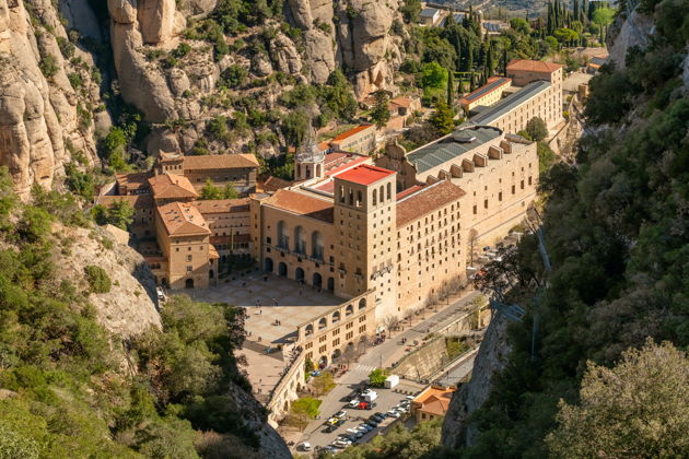 Фото экскурсии - Посетите монастырь Монсеррат с Черной Мадонной и парк Лабиринт - 7