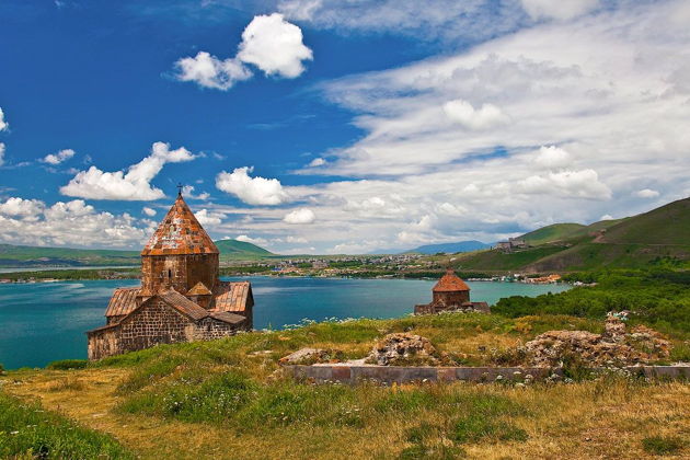 Фото экскурсии - Путешествие из Еревана к озеру Севан: от розового города до голубых вод - 2