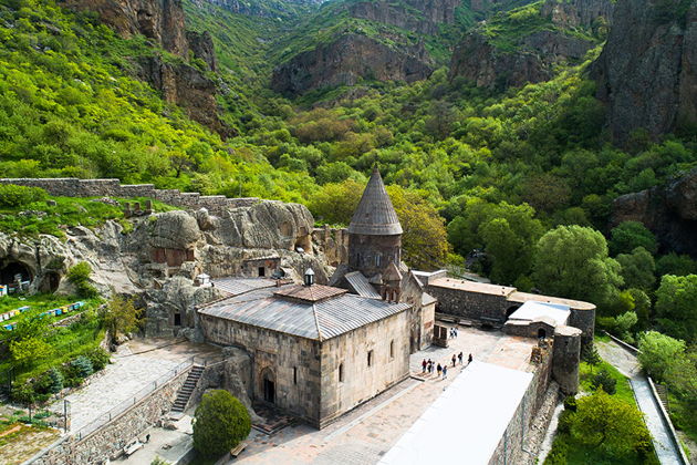Фото экскурсии - Путешествие сквозь эпохи: Гарни, Гегард, Севан и Хор Вирап - 2