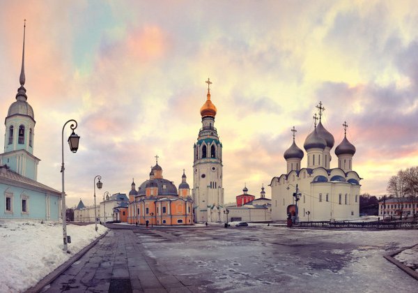 Жили-были в Суздале: нетуристический маршрут с музеем «Самогон и духи»