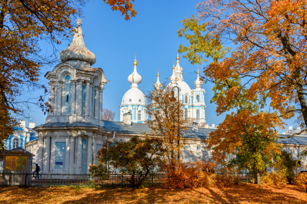 Фото - экскурсия: Автомобильный тур по петербургским храмам и монастырям с персональным гидом