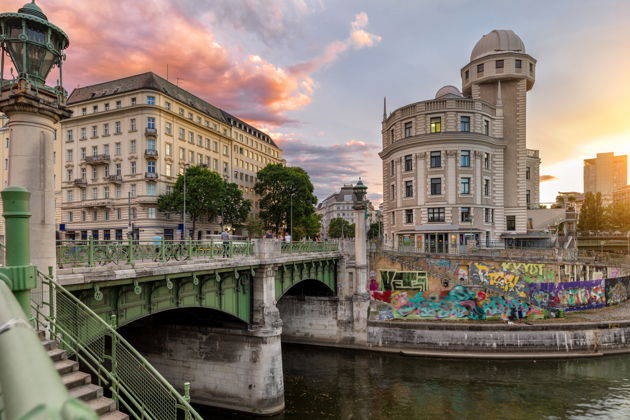 Фото экскурсии - Вечерняя прогулка на корабле по Вене с ужином из трех блюд - 5