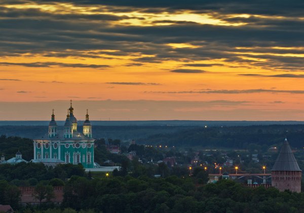 Огни вечернего Смоленска: индивидуальная экскурсия по центру города
