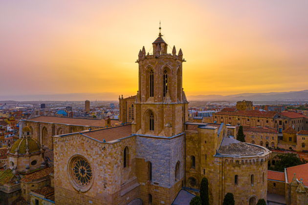 Фото экскурсии - Откройте для себя Таррагону, Сиджес и винодельни Гуэль в регионе Гарраф - 2