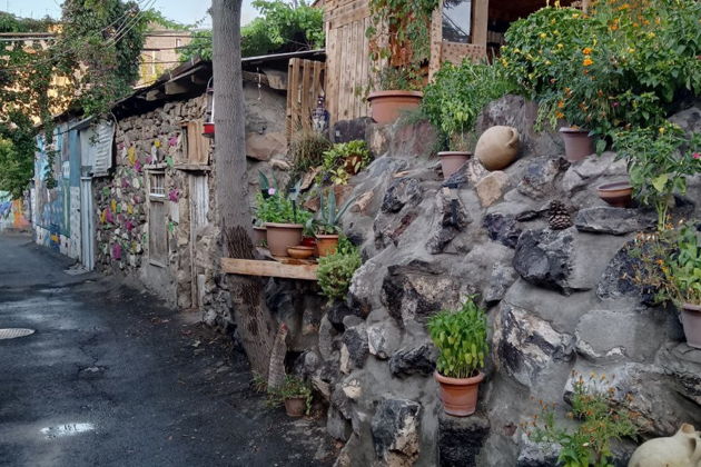 Фото экскурсии - Конд: прогулка по истории, визит в мастерскую скульптора и сырный дегустационный сет в небольшой компании - 3