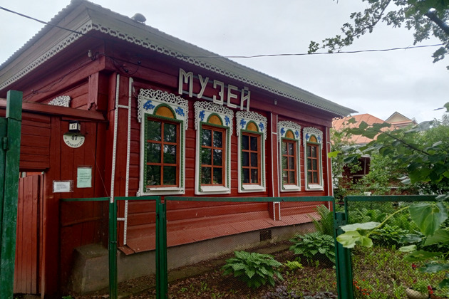 Фото - экскурсия: Прогулки по дворянской усадьбе и знакомство с купеческим бытом в Полотняном заводе