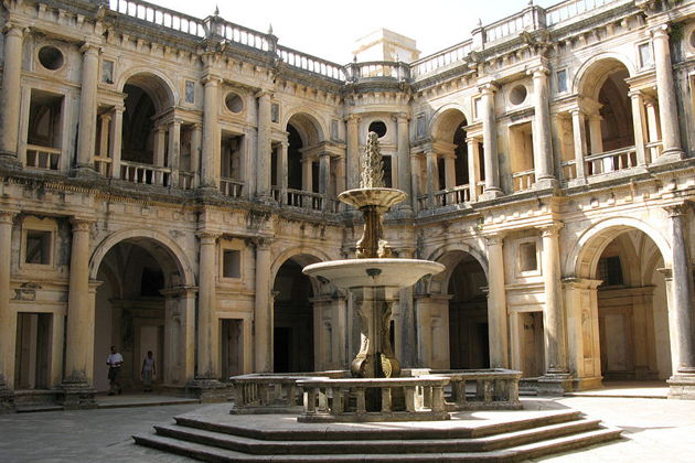 Фото экскурсии - Томар: по стопам тамплиеров, пещеры Мира-де-Айре и замок Алмоурол - 5