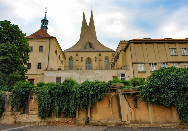 Карлова площадь: квест-экскурсия в мобильном приложении - фото 2