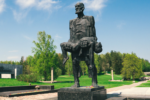 Фото экскурсии - Экскурсия в мемориальный комплекс Хатынь и на Курган Славы - 4