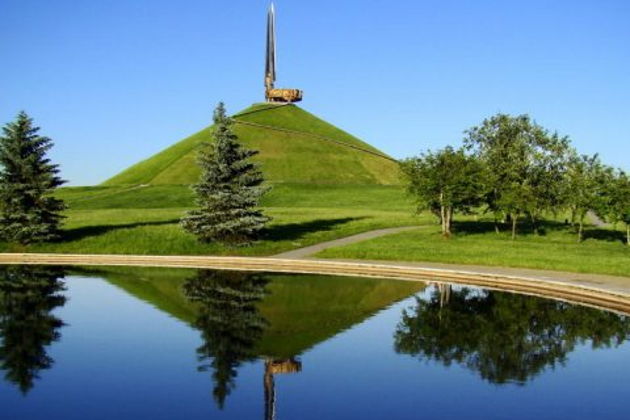 Фото экскурсии - Экскурсия в мемориальный комплекс Хатынь и на Курган Славы - 1